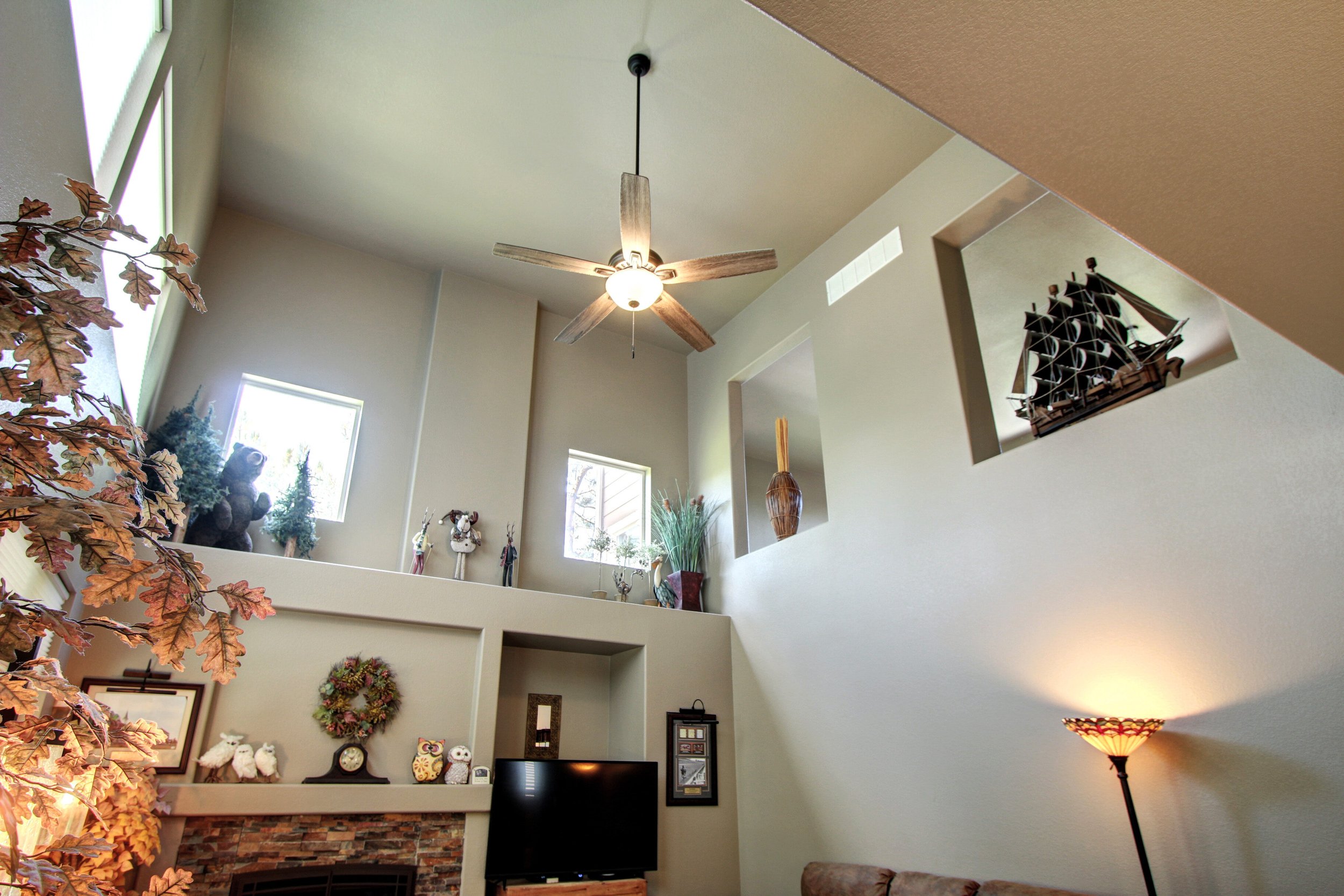 10527 Jaguar Point Lone Tree-print-012-013-a474-3648x2432-300dpi.jpg
