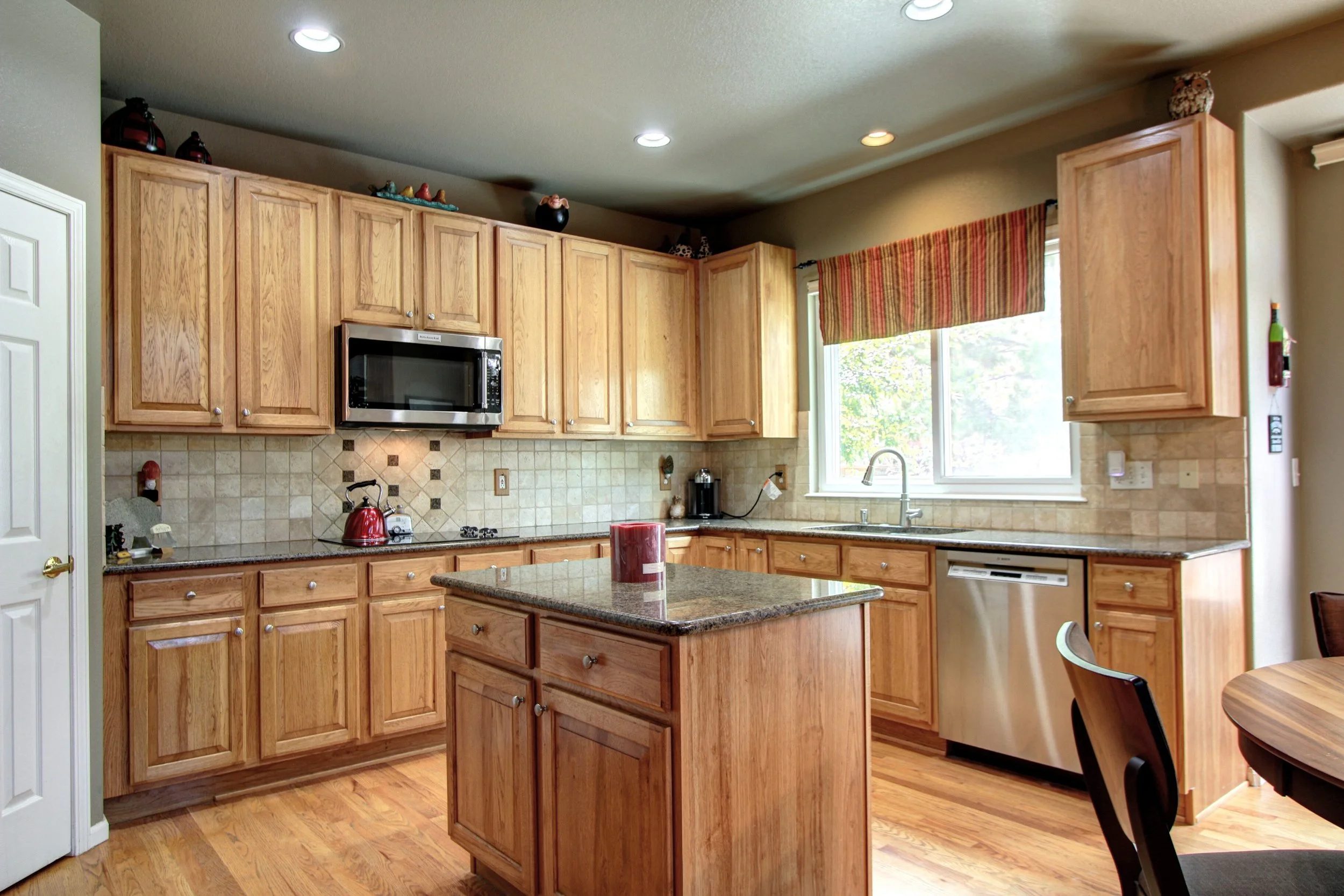 10527 Jaguar Point Lone Tree-print-016-017-a478-3648x2432-300dpi.jpg