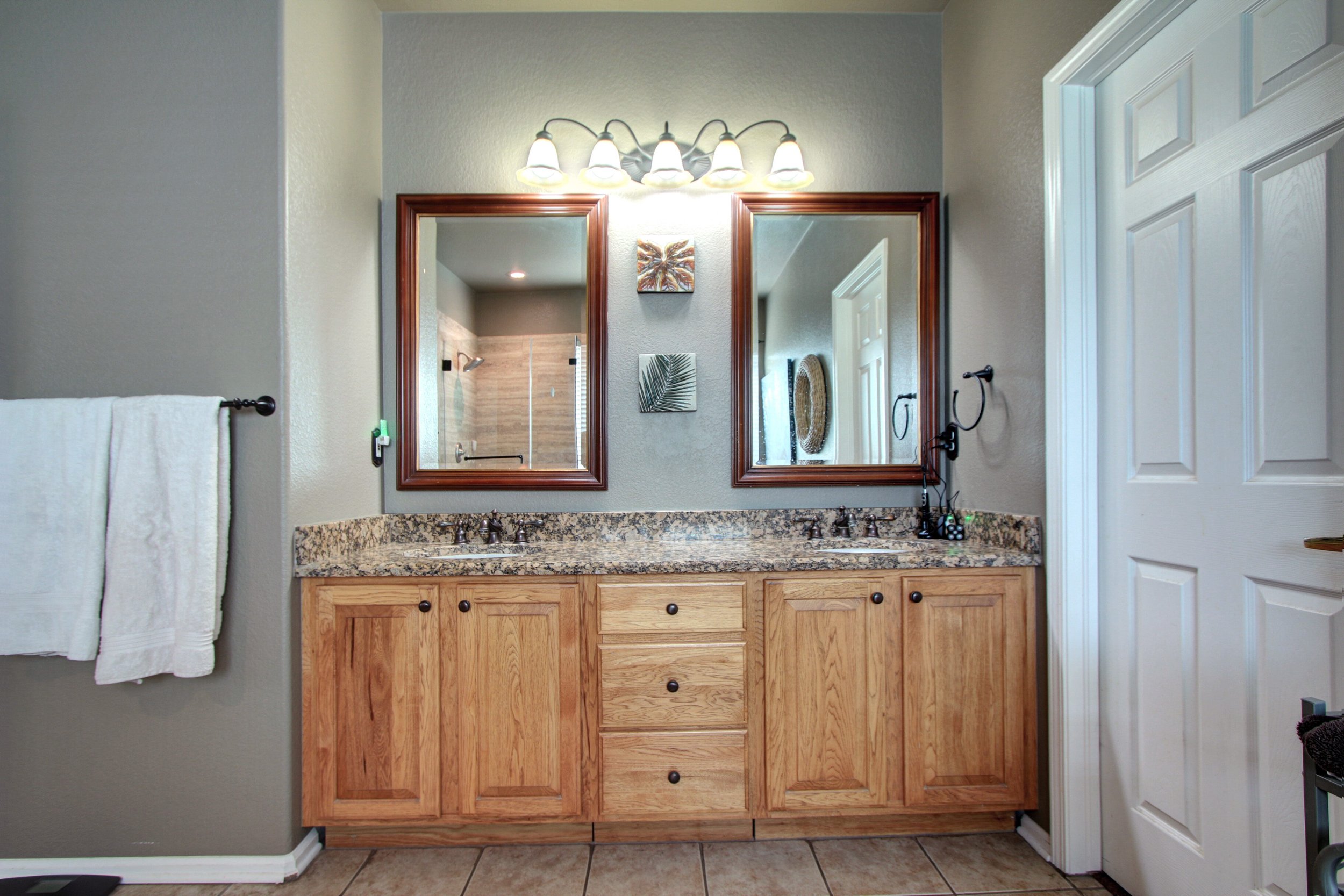 10527 Jaguar Point Lone Tree-print-026-029-a488-3648x2432-300dpi.jpg
