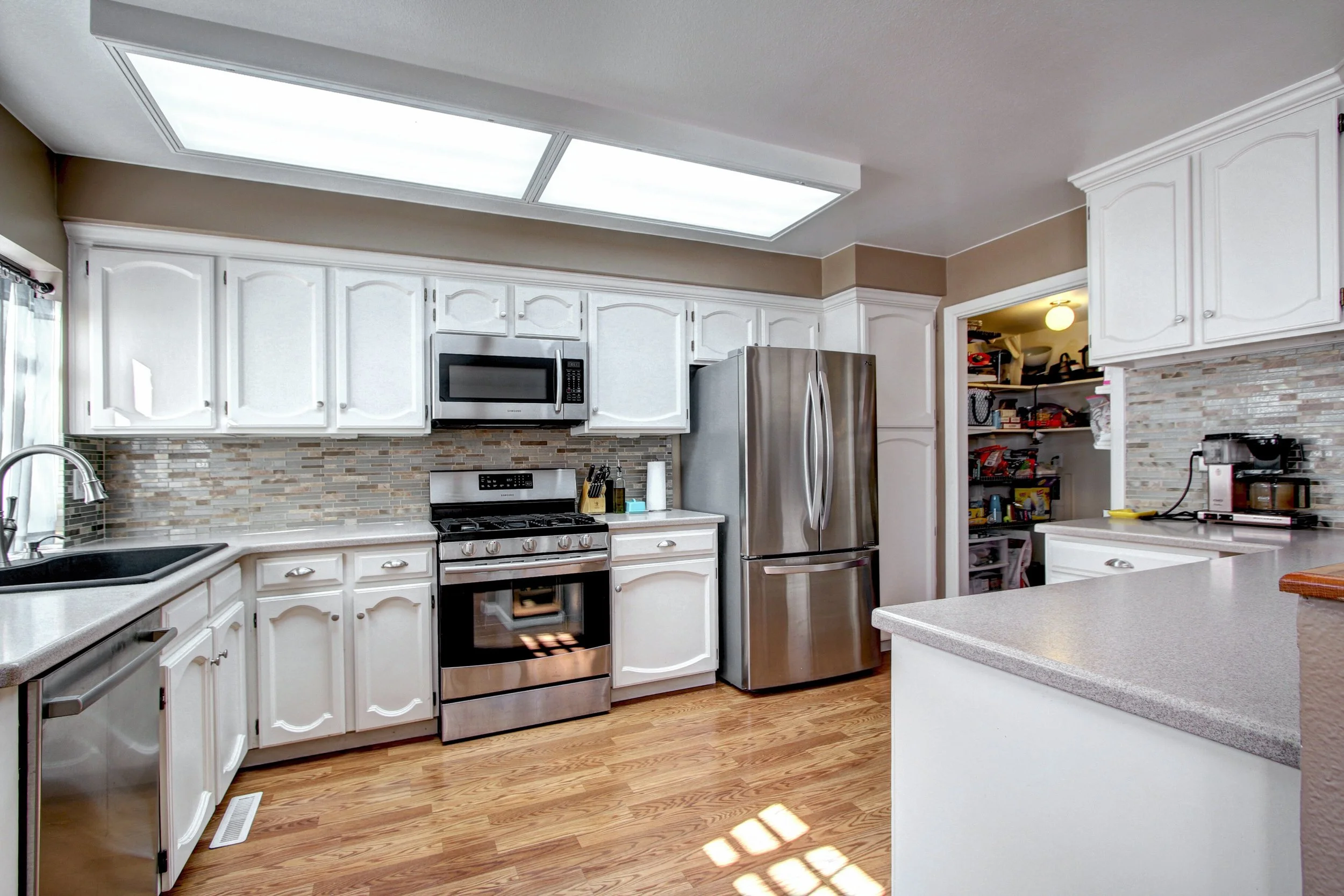 8123 E Phillips Cir Centennial-print-015-013-c 812-3648x2432-300dpi.jpg