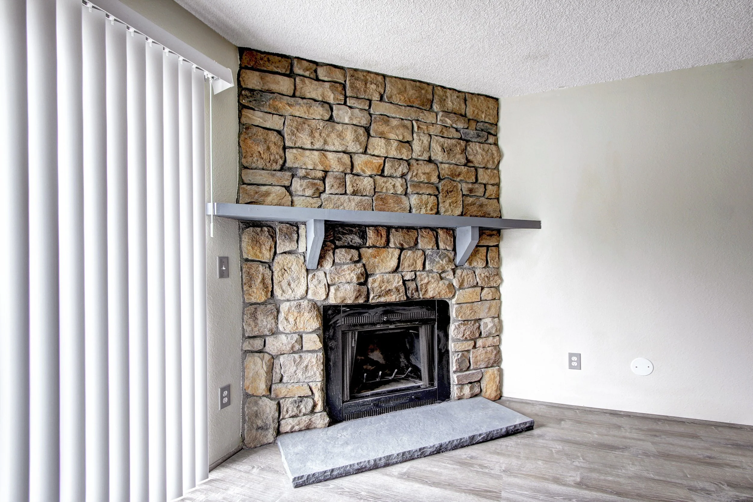 8555 Fairmount Dr C105 Denver-print-007-006-h 659-3648x2432-300dpi.jpg