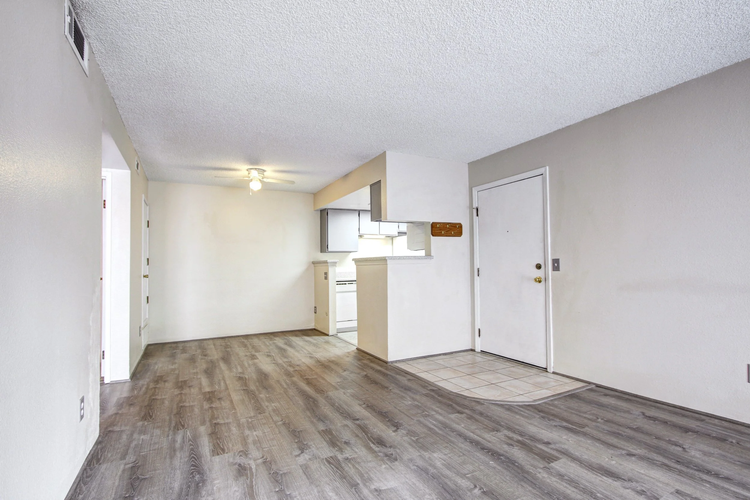 8555 Fairmount Dr C105 Denver-print-009-026-h 661-3648x2432-300dpi.jpg