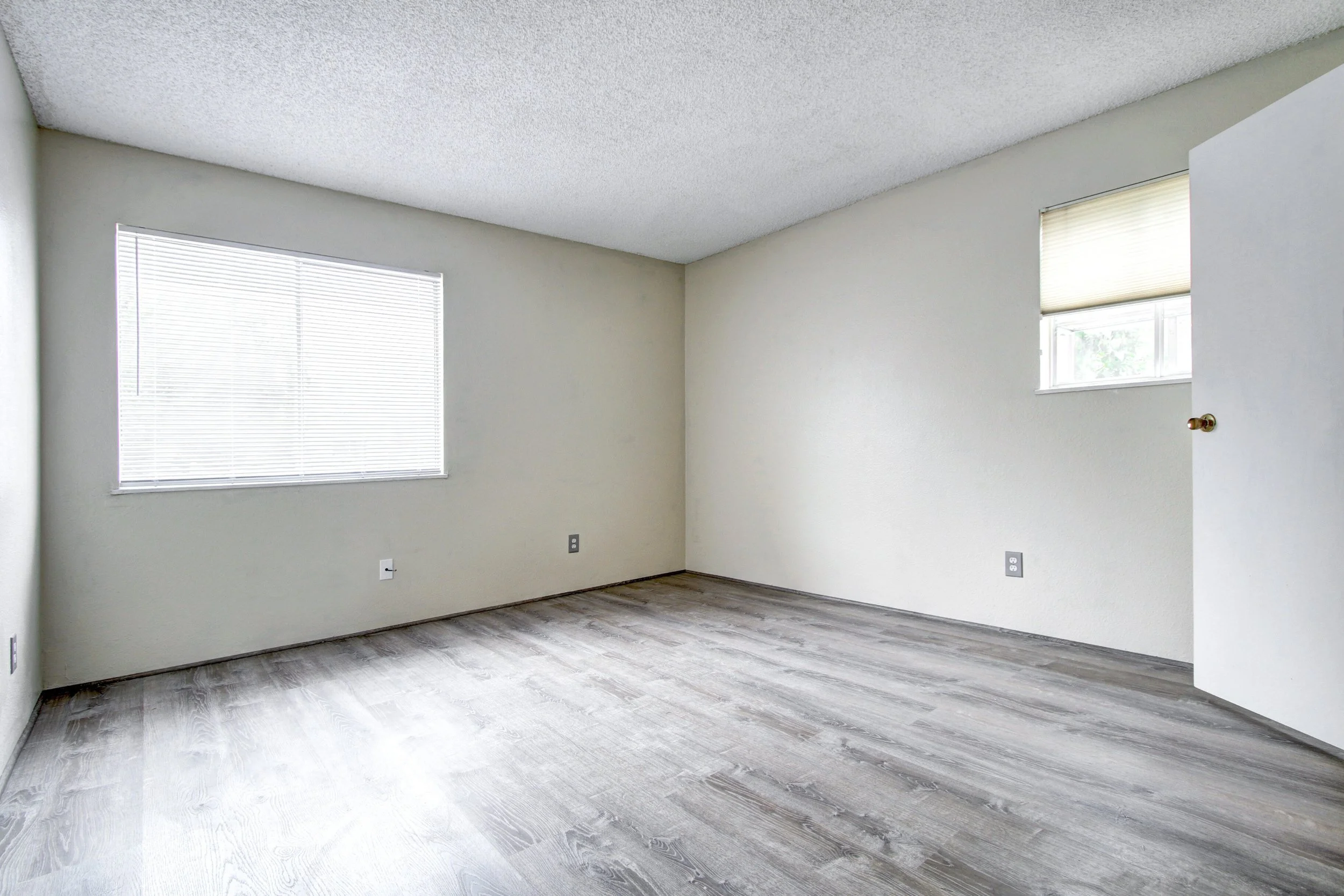 8555 Fairmount Dr C105 Denver-print-018-016-h 670-3648x2432-300dpi.jpg