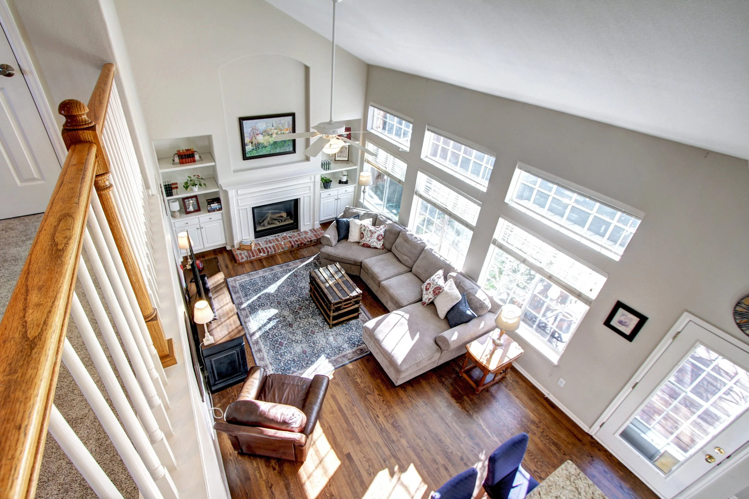 9511 S Hackberry St Highlands-print-009-012-Family Room-3648x2432-300dpi.jpg