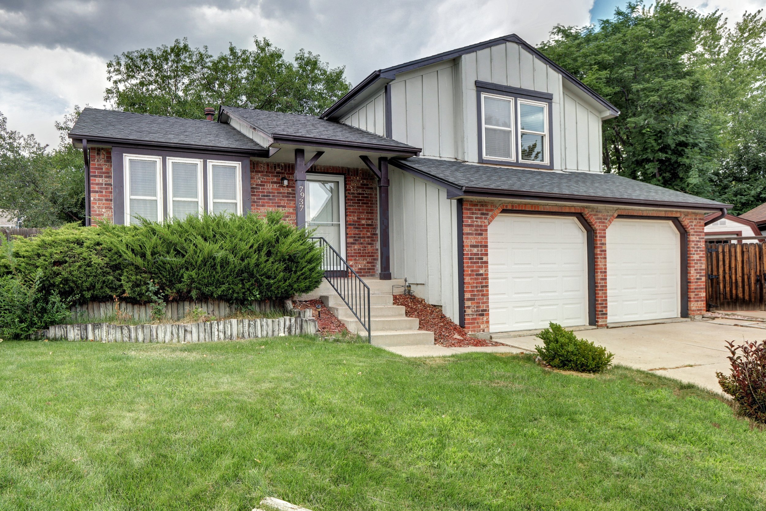 7937 S Holland Way Littleton-print-001-005-a-3984x2656-300dpi.jpg