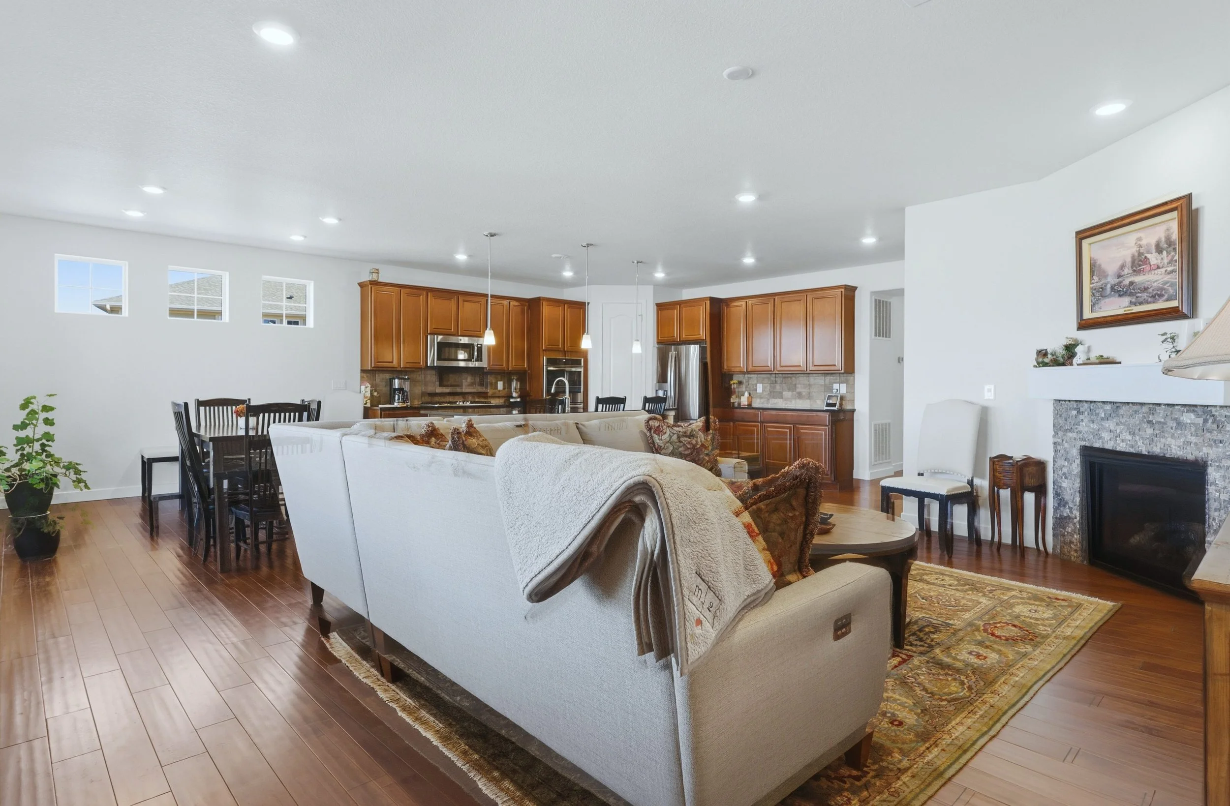 7022 Hyland Hills St Castle-print-009-011-a  009-4200x2753-300dpi.jpg