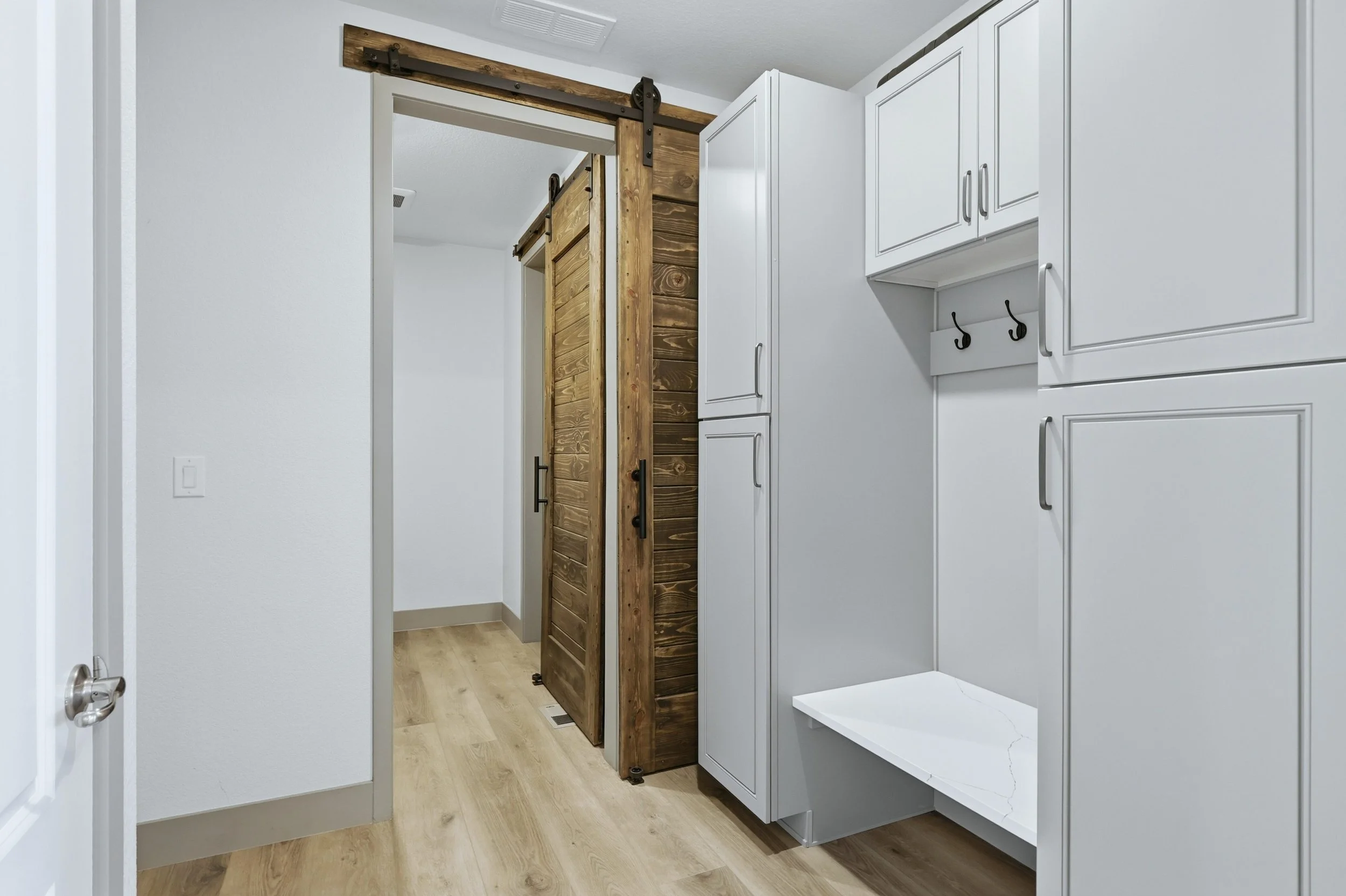 7022 Hyland Hills St Castle-print-028-014-a  028-4200x2798-300dpi.jpg