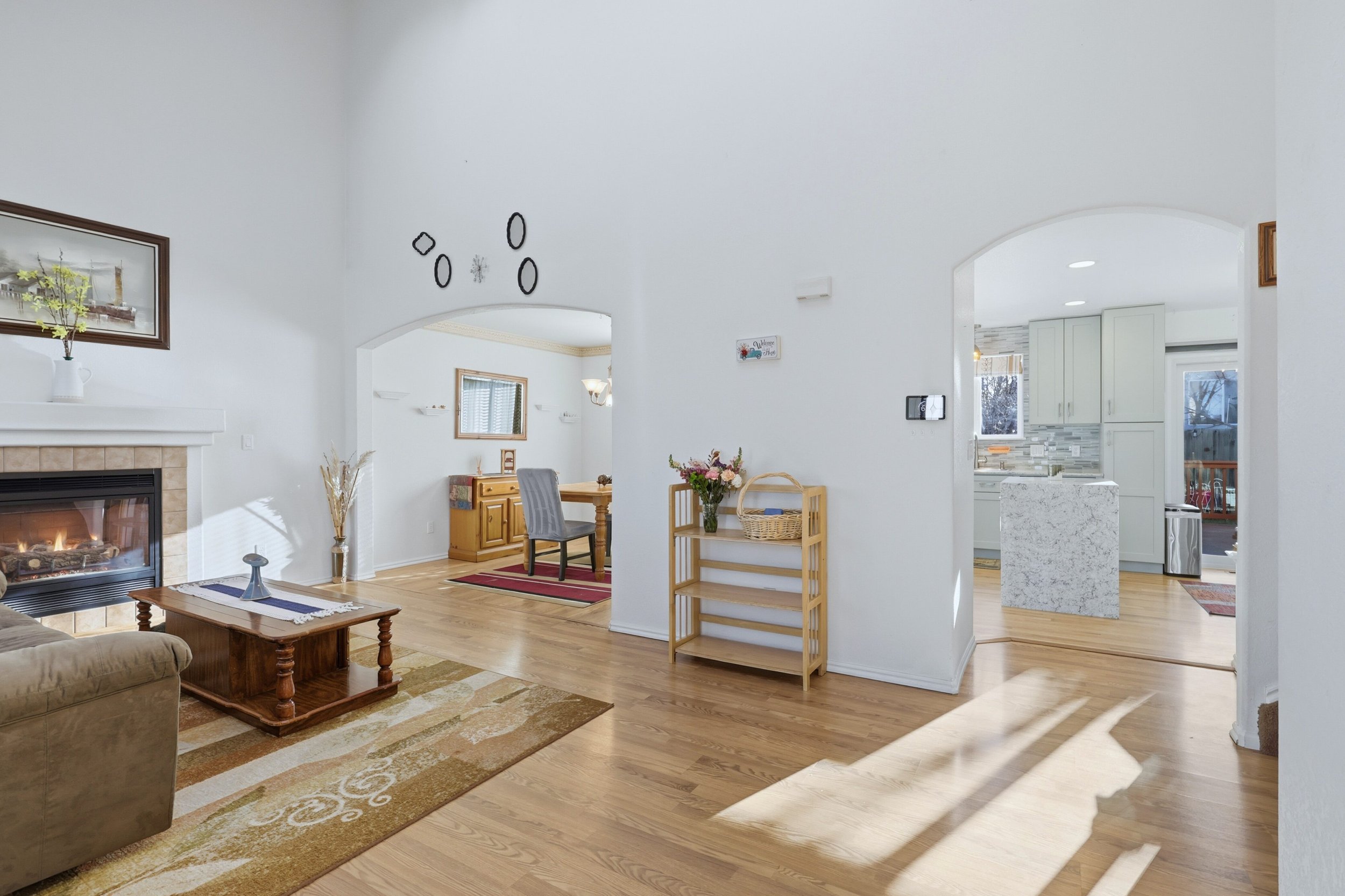 2126 S Espana St Aurora CO-print-005-002-a 005-4200x2799-300dpi.jpg