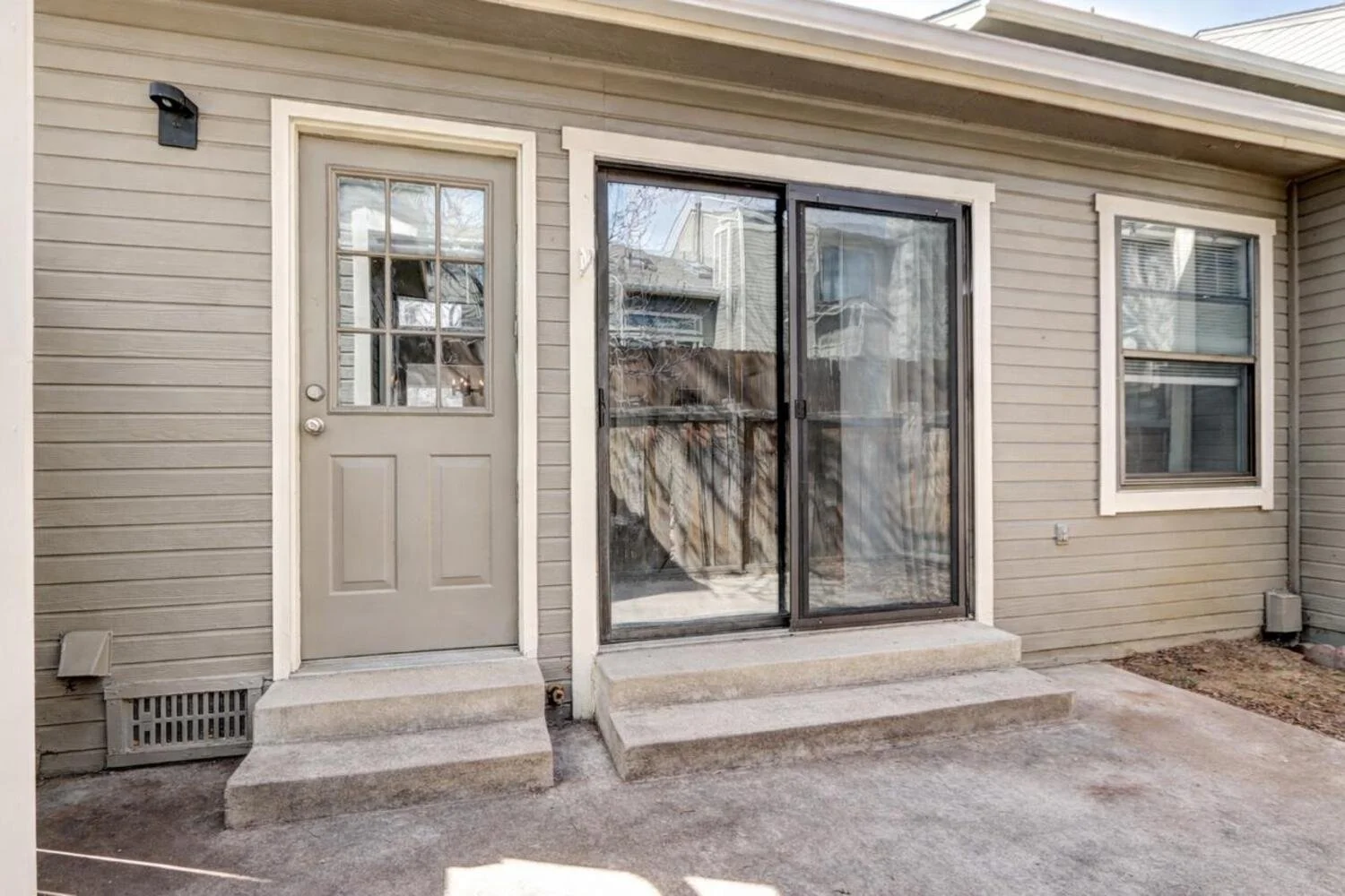 4634 S Fraser Ct F Aurora CO-large-034-071-photo 2026 04 09 10 16 45-1280x853-72dpi.jpg