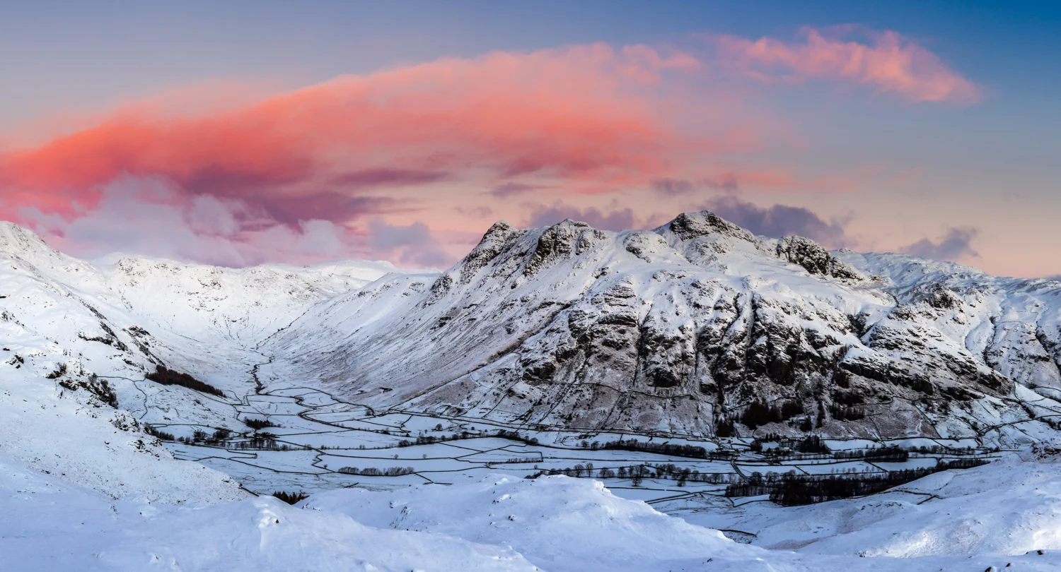 langdale_pikes_in_winter.jpg