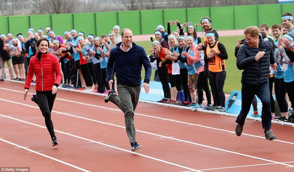 Kate Middleton in Perfect Moment7.jpg