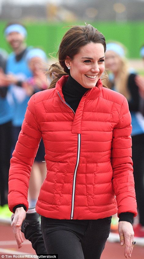 Kate Middleton in Perfect Moment9.jpg
