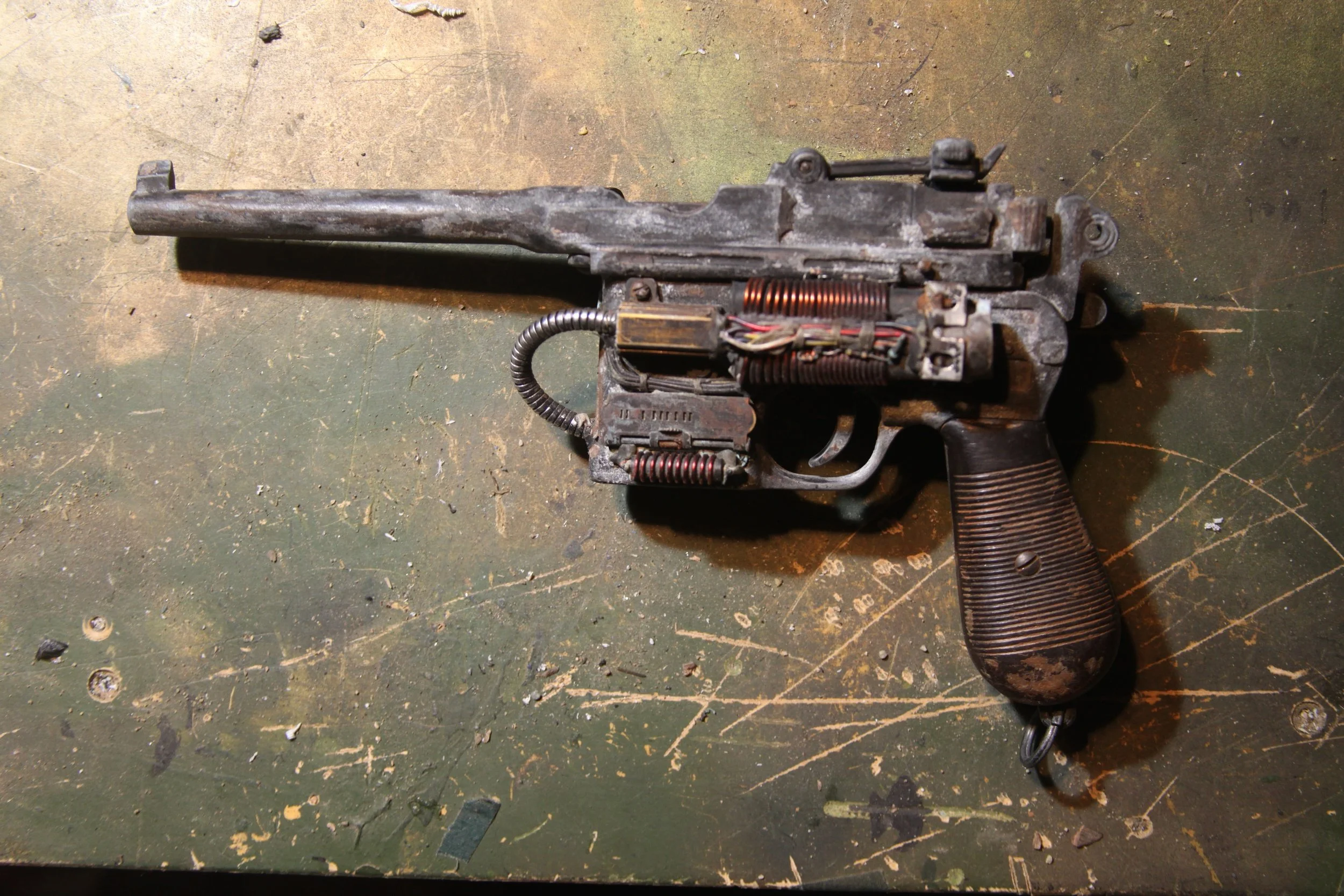 Dravn+Gun.jpg