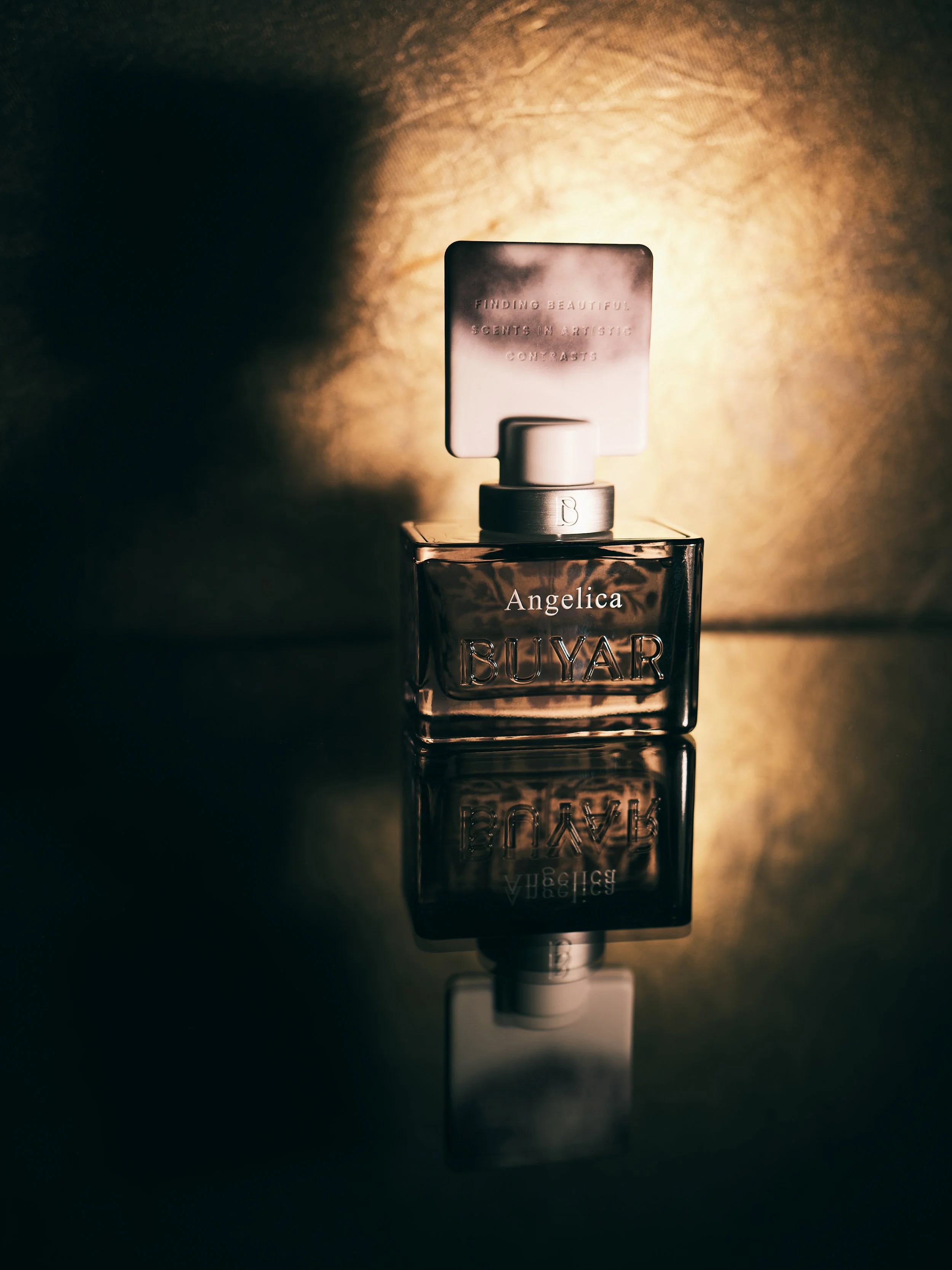 2025_05_09_BUYAR_PERFUME_STUDIO_SHOT_04_BLACK_PRODUCT_0022-2.jpg