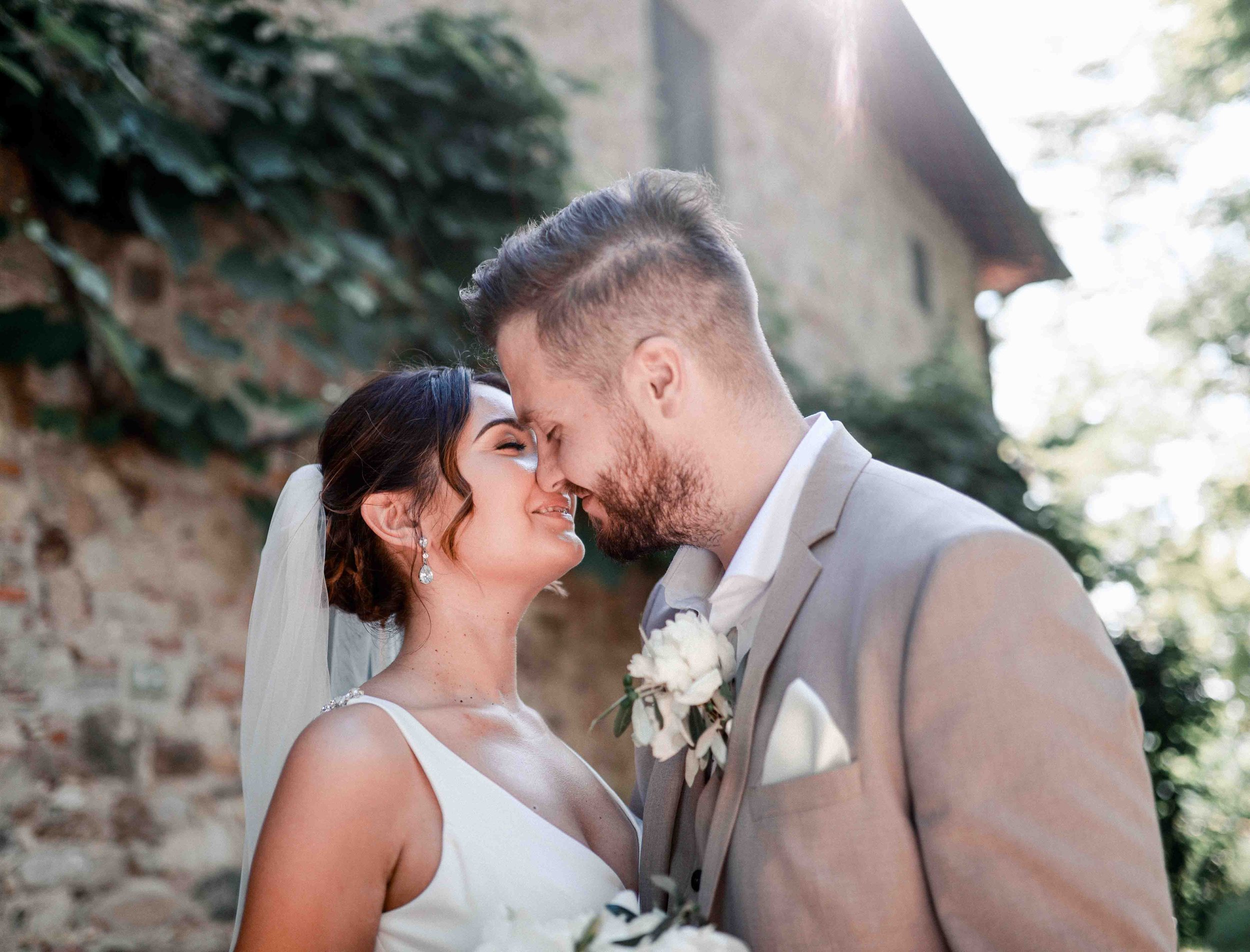 Laura & Richard’s intimate kiss – classic wedding photography in Leeds by Ryan Lee Turton