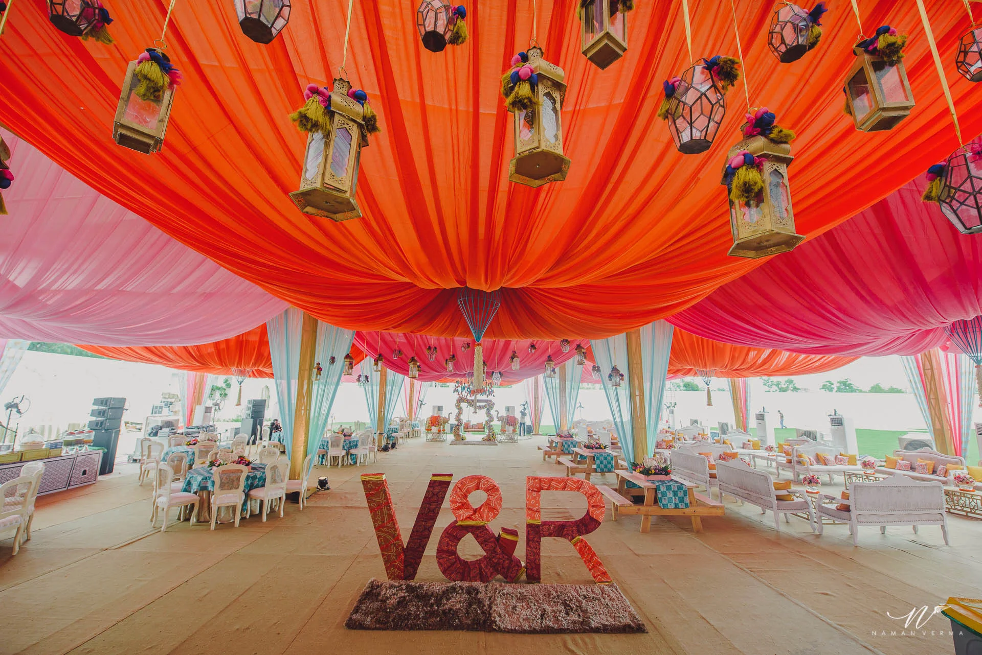 NVP_Vidhi&Rushang_Mehendi_16.jpg