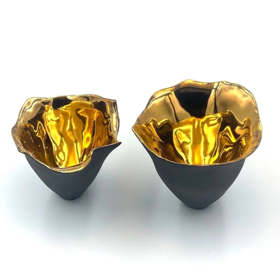 Penny-Little-Ceramics-Black-and-gold-tulips.jpg