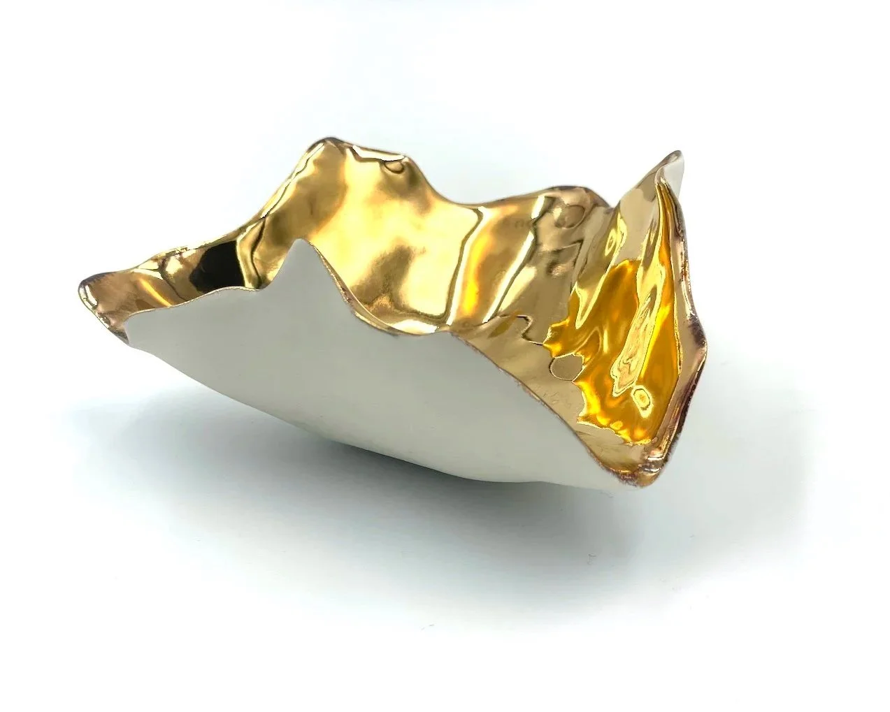 Penny-Little-Ceramics-White-and-gold-statement-piece-1.jpg