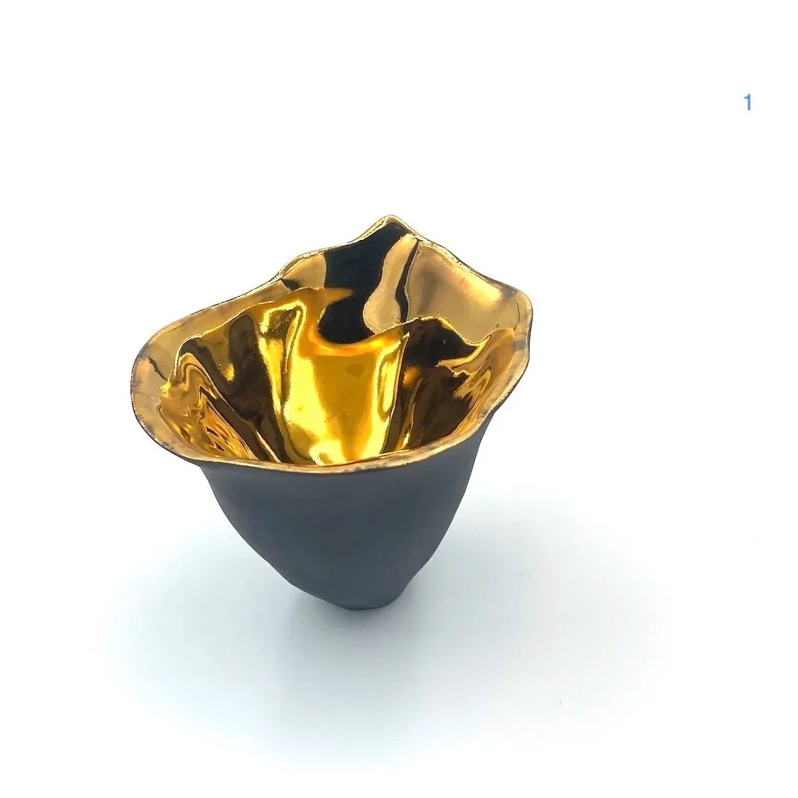 Penny-Little-Ceramics-Black-and-gold-tulip-1-c.jpg