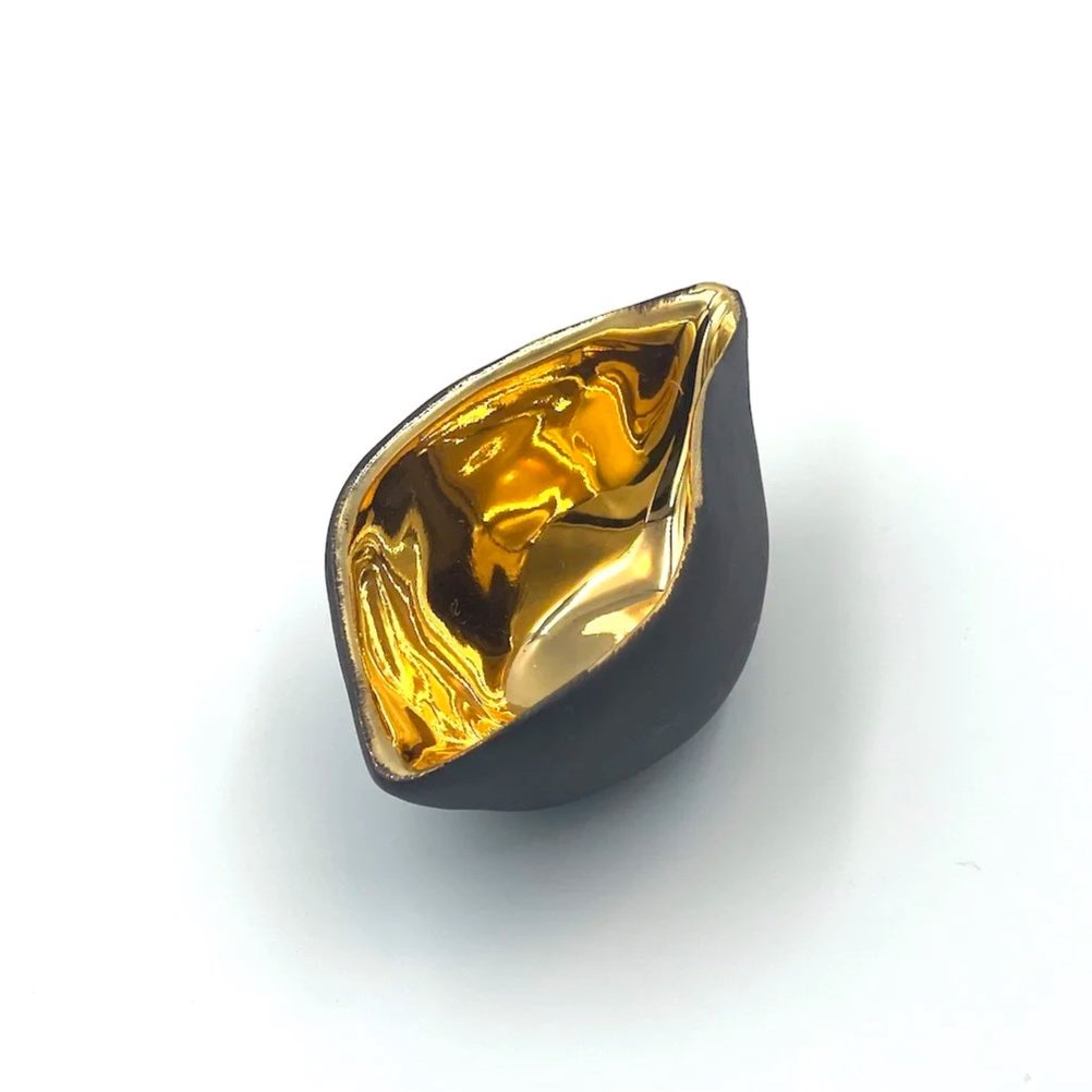 Penny-Little-Ceramics-Black-and-gold-small-scoop-c.jpg