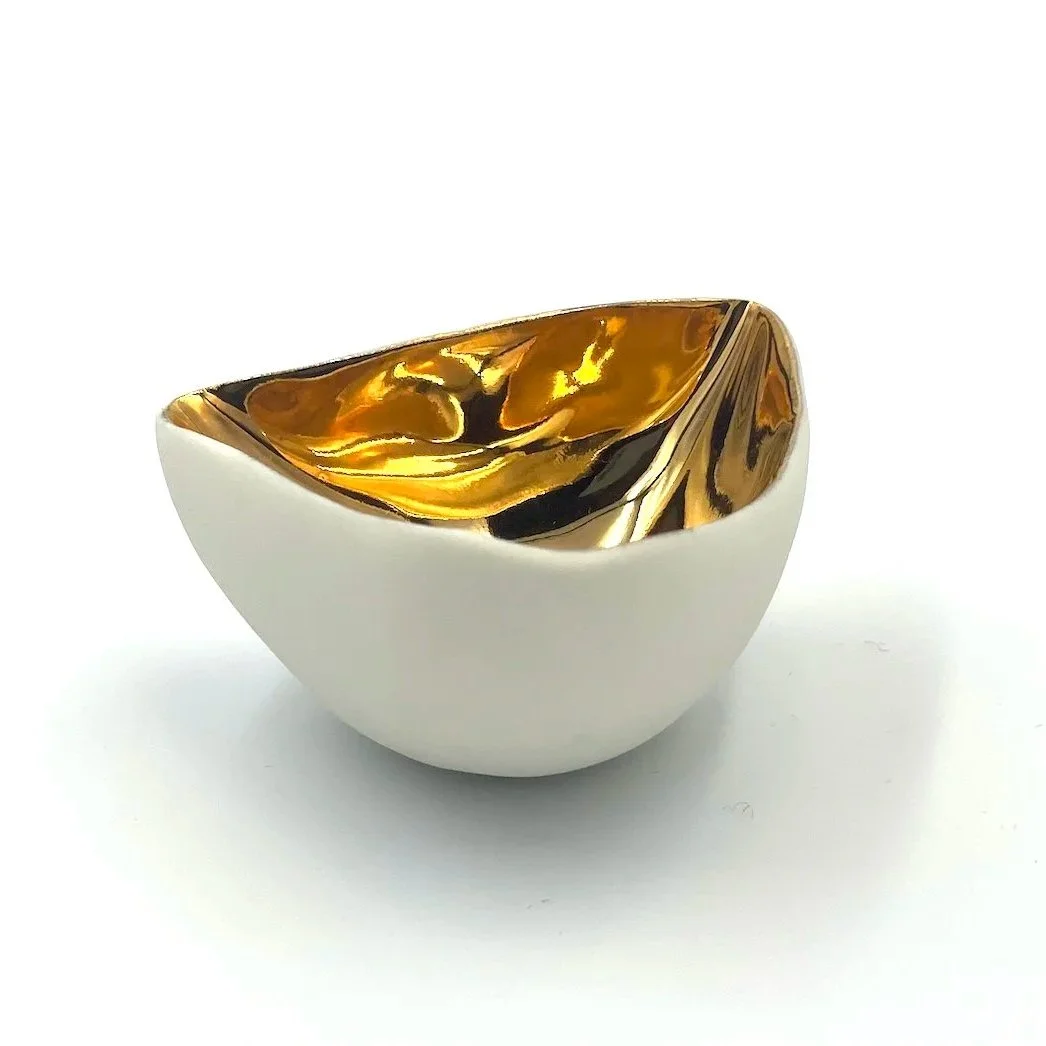 Penny-Little-Ceramics-white-porceial-and-gold-lustre-heart-bowl.jpg
