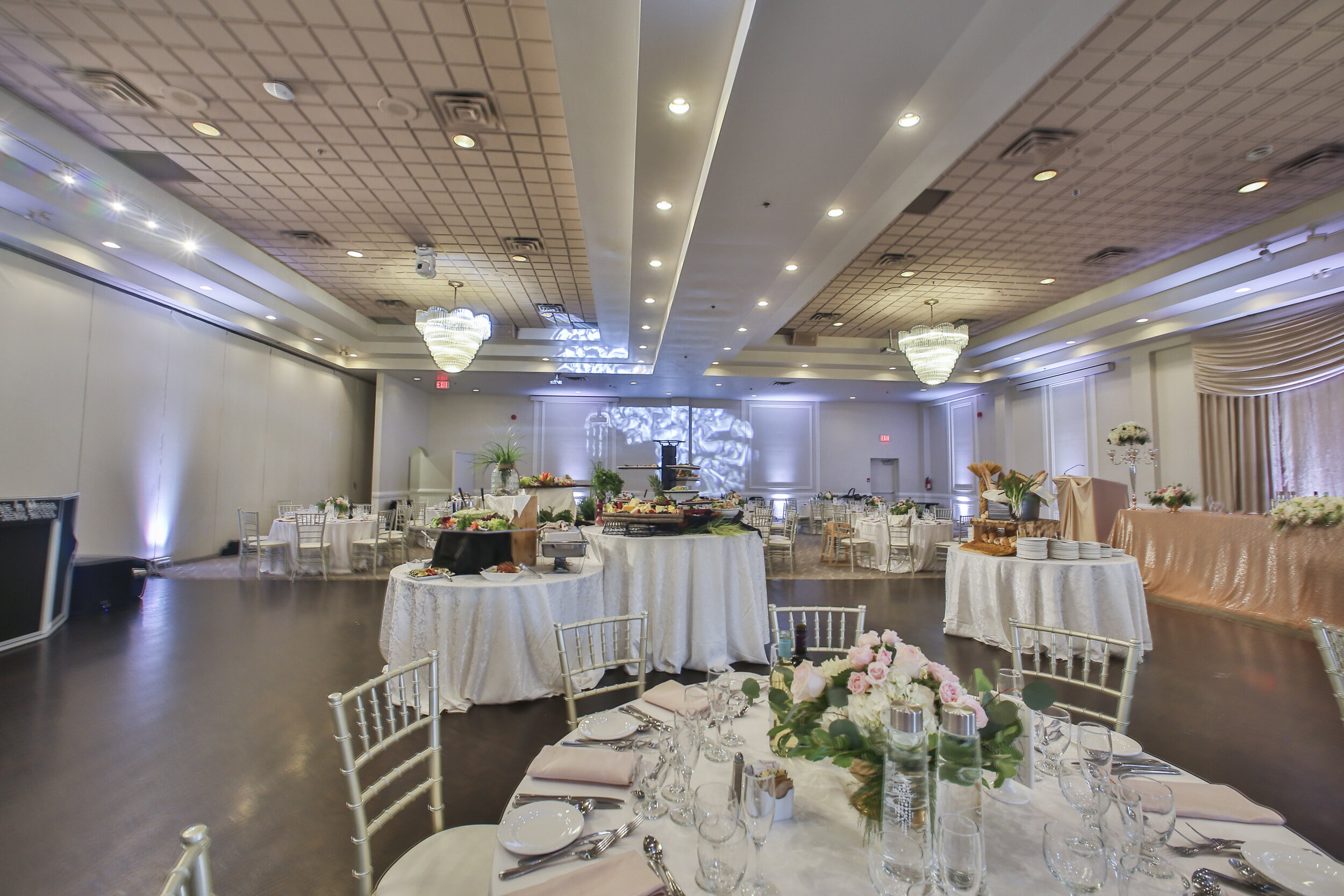 mississauga-wedding-venue-venues-banquet-hall (4).jpg