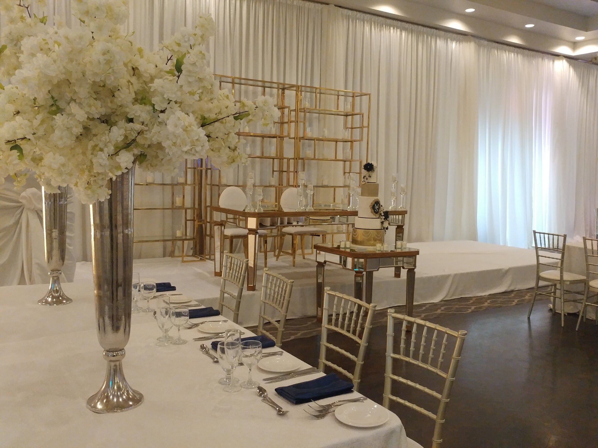 wedding-venue-reception-venues-mississauga-banquet-hall (34).jpg