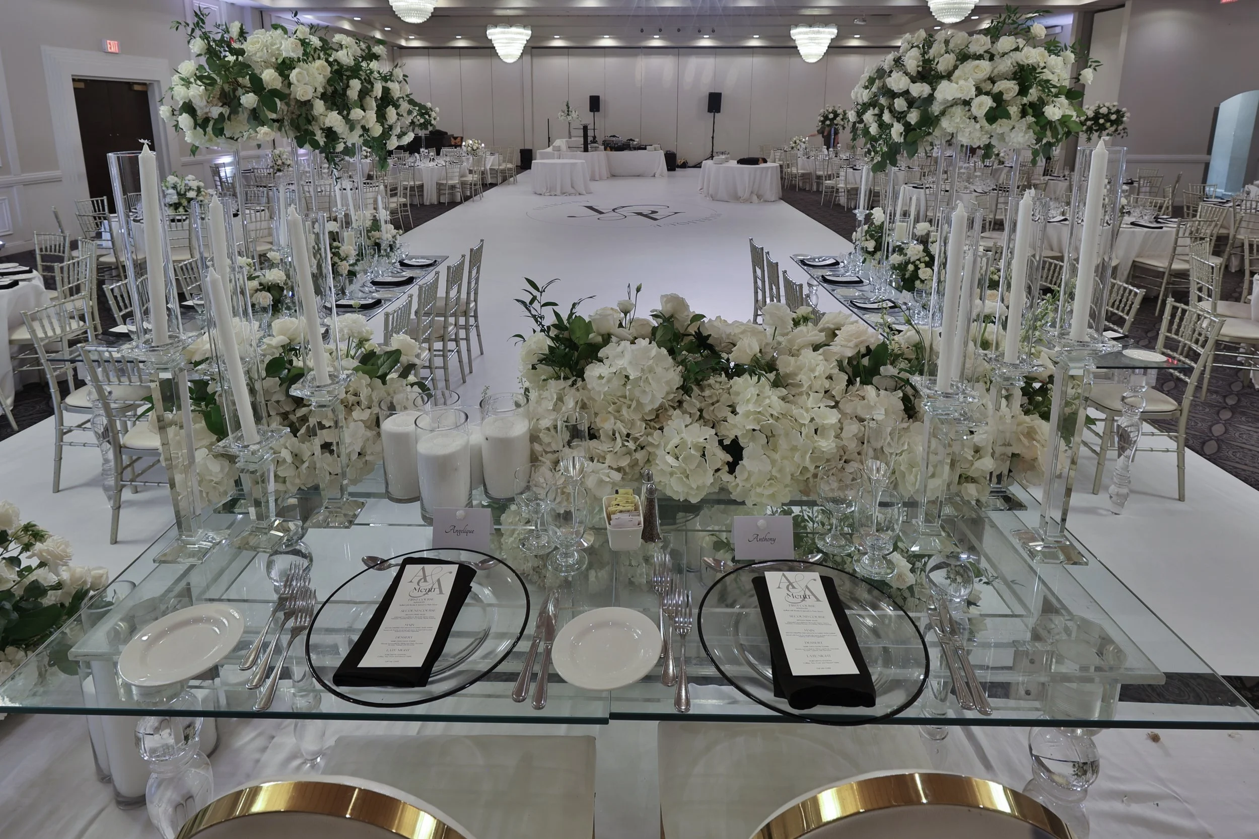 Mississauga Grand-banquet hall-event-venue-decor (30).jpg