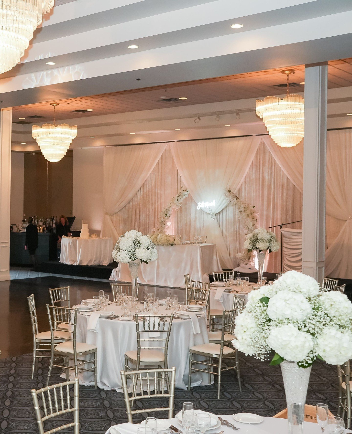 Celebrating with style and grace.⁠
⁠
⁠
.⁠
.⁠
.⁠
.⁠
.⁠
⁠
#bride #weddingday #weddinginspiration #bridetobe #weddingideas #instawedding #weddings #weddingplanning #weddinginspo #bridal #engaged #weddingplanner #mississauga #mississaugavenue #mississaug