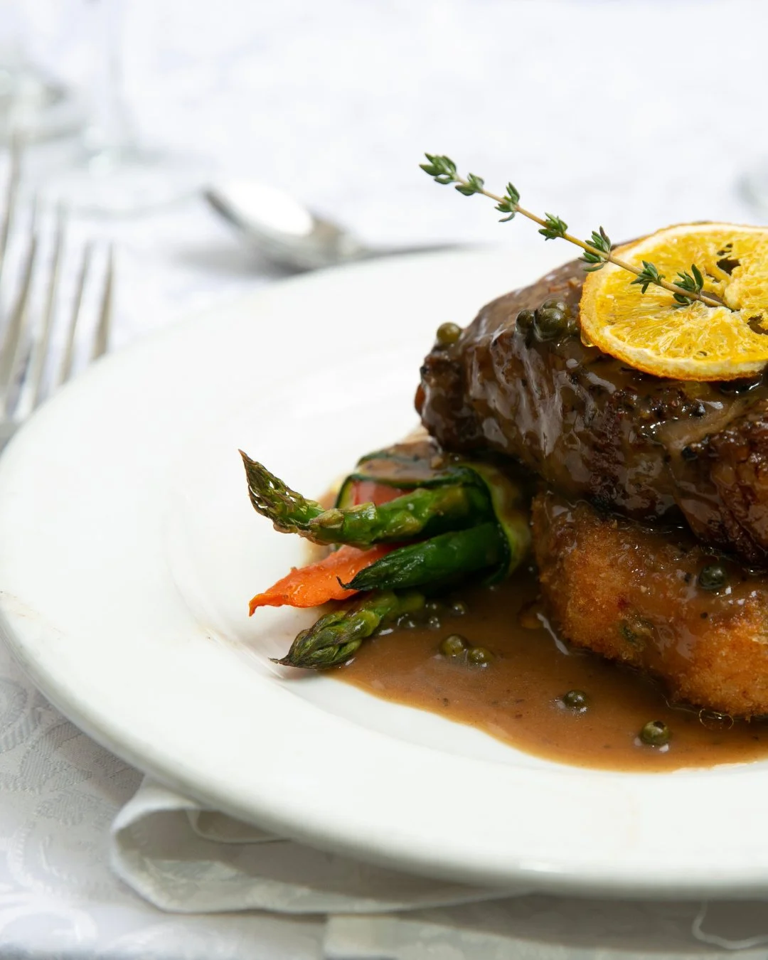 From first bite to last, each plate reflects our dedication to quality culinary experiences.⁠
⁠
⁠
⁠
.⁠
.⁠
.⁠
.⁠
.⁠
.⁠
⁠
#MississaugaVenue #CulinaryCuisine #WeddingFood #CorporateEvents #MississaugaGrand