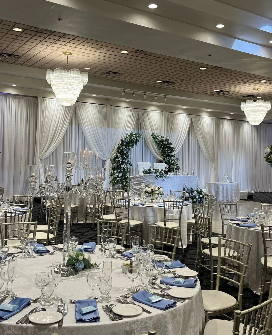 Beautifully dressed for the occasion.⁠
⁠
⁠
.⁠
.⁠
.⁠
.⁠
.⁠
⁠
#weddingday #mississaugavenues #weddingvenue #MississaugaGrand