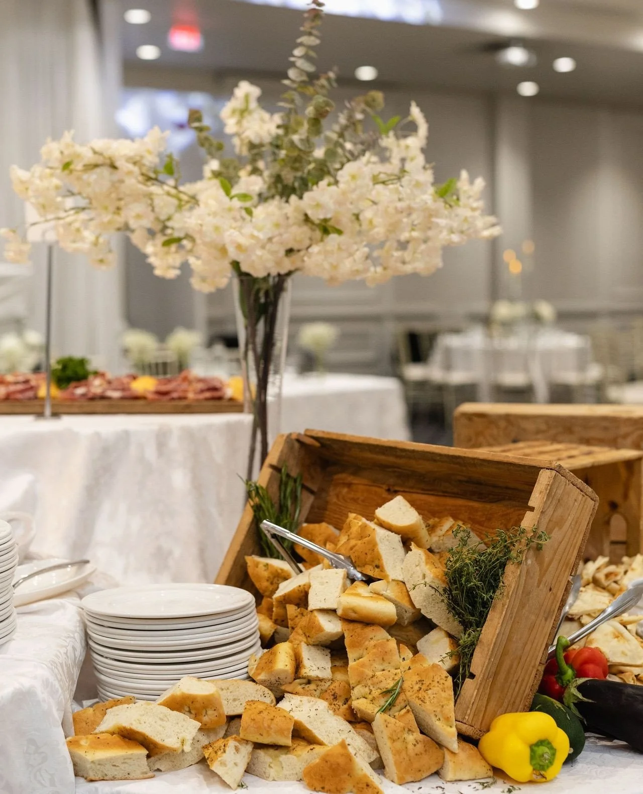 Where great events and great food come together.⁠
⁠
Photo by @purpletreephotography⁠
⁠
⁠
.⁠
.⁠
.⁠
.⁠
.⁠
.⁠
⁠
#weddingvenues #CorporateEvents #EventPlanning⁠
#mississaugavenues #MississaugaGrand