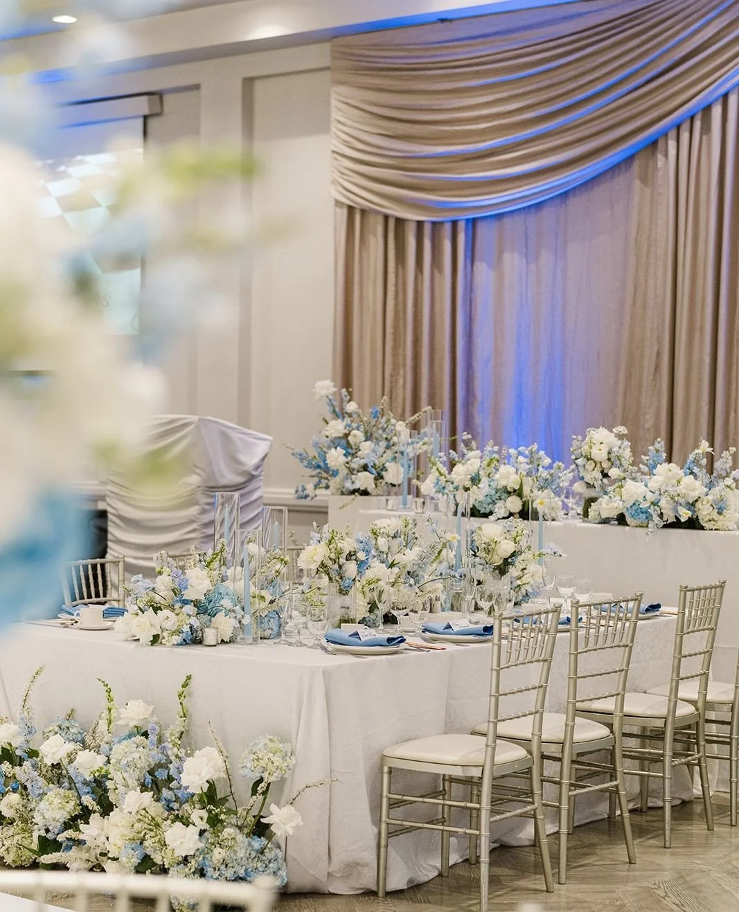 Classic elegance, from the first step inside.⁠
⁠
Photo by @_rita_kravchuk_⁠
⁠
⁠
.⁠
.⁠
.⁠
.⁠
.⁠
⁠
#weddingday #mississaugavenues #weddingvenue #MississaugaGrand