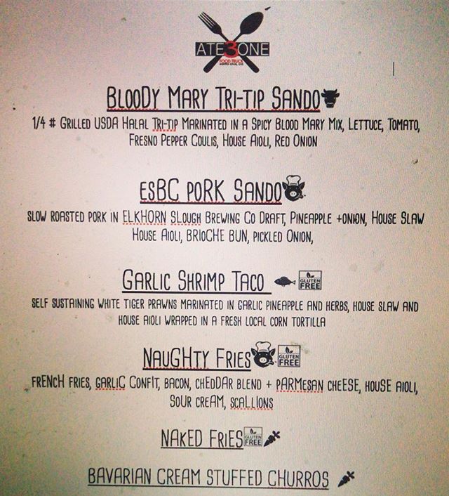 Today&rsquo;s menu out at the Mariners Back to School Night. #southside #ate3onemenu Aptos High!!!