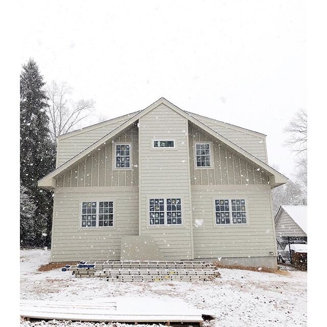 Site visit in the (first) snow! Selecting the paint color for this addition we designed was a little more challenging but a lot more scenic. #charlottesvilledesign #interiorsandarchitecture #architecture #design #residentialdesign #homeaddition #hous