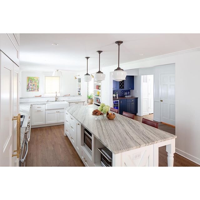 In these stressful times it&rsquo;s nice to look at something pretty. Wishing for this client&rsquo;s kitchen as we are staying in and cooking and cleaning on repeat. Just imagine all the baked goods that counter holds... #stayhome #washyourhands #in