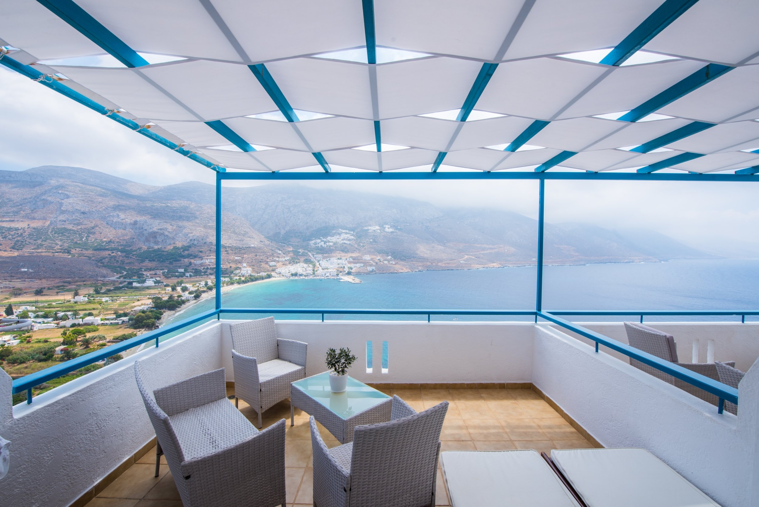 02_SuperiorCycladic-2 balcony.jpg