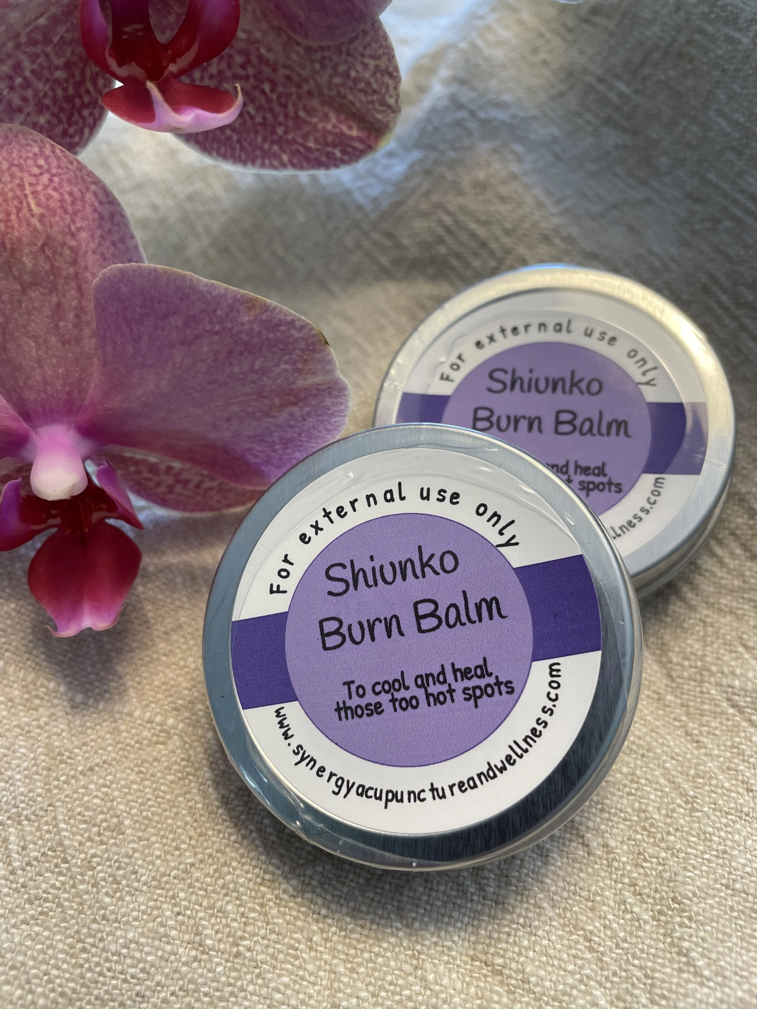 Shiunko Burn Balm: A soothing healing herbal blend for burns.