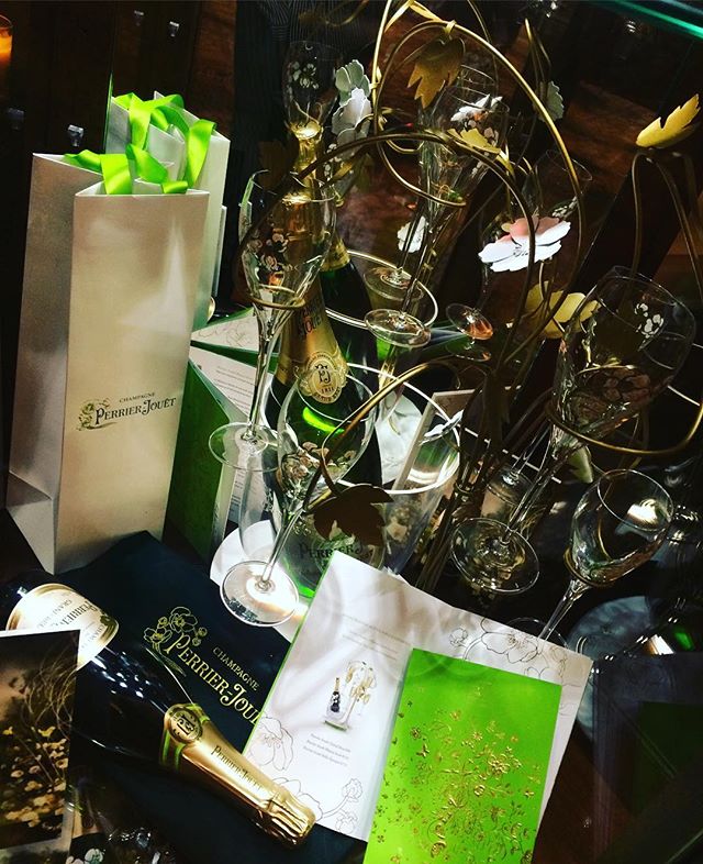 Beautiful launch of the @perrierjouet Enchanted Christmas Lounge in @westindublin on Tuesday evening.