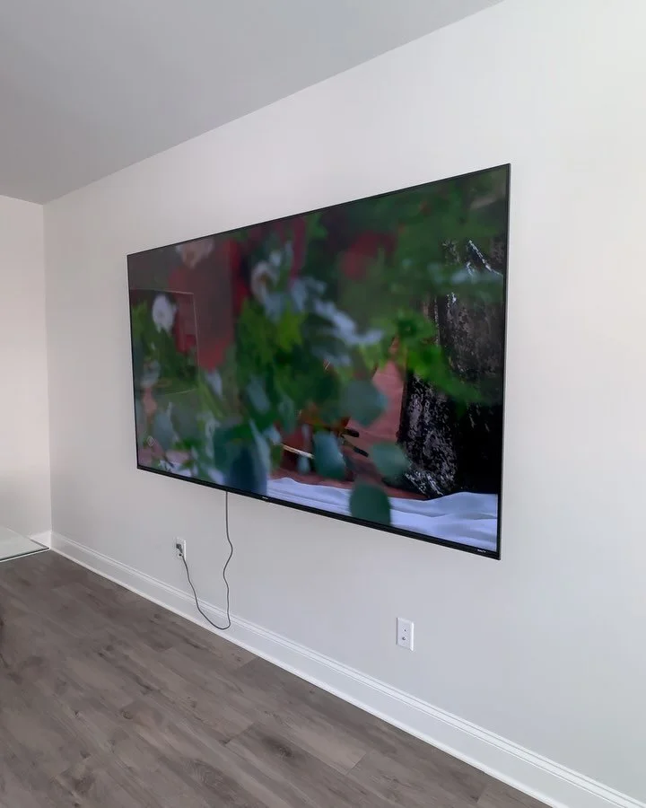 Last Friday I was playing harp at the country club on CBS/Paramount&rsquo;s &ldquo;Beyond The Gates,&rdquo; and yesterday, I couldn&rsquo;t get out of that country club fast enough after Dani fired that gun and told the guests they could leave. Never