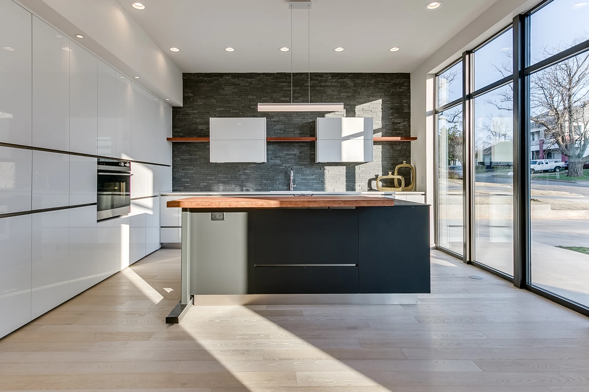 917 NW 8th St_067.jpg