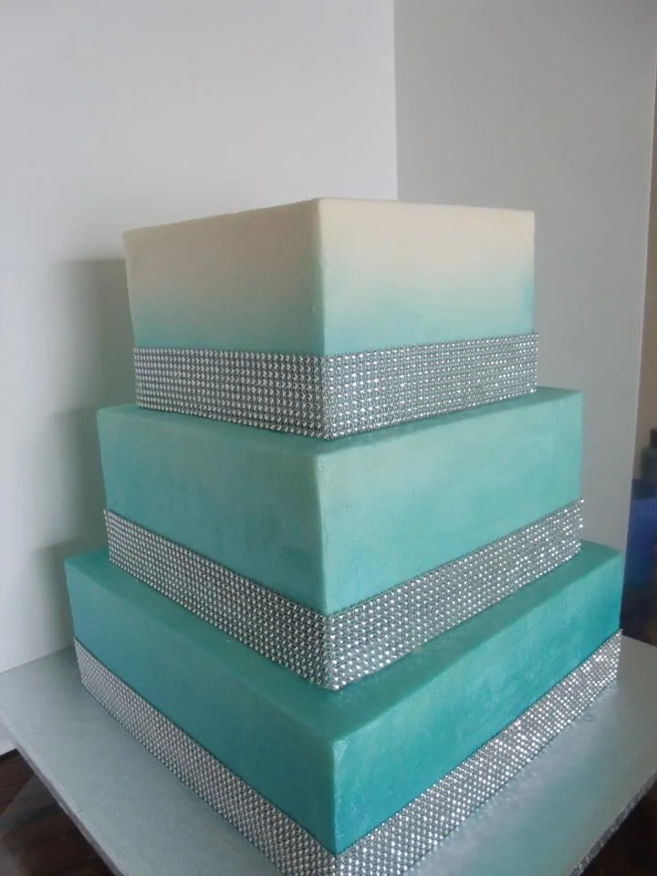 tiffany blue wedding cake.jpg