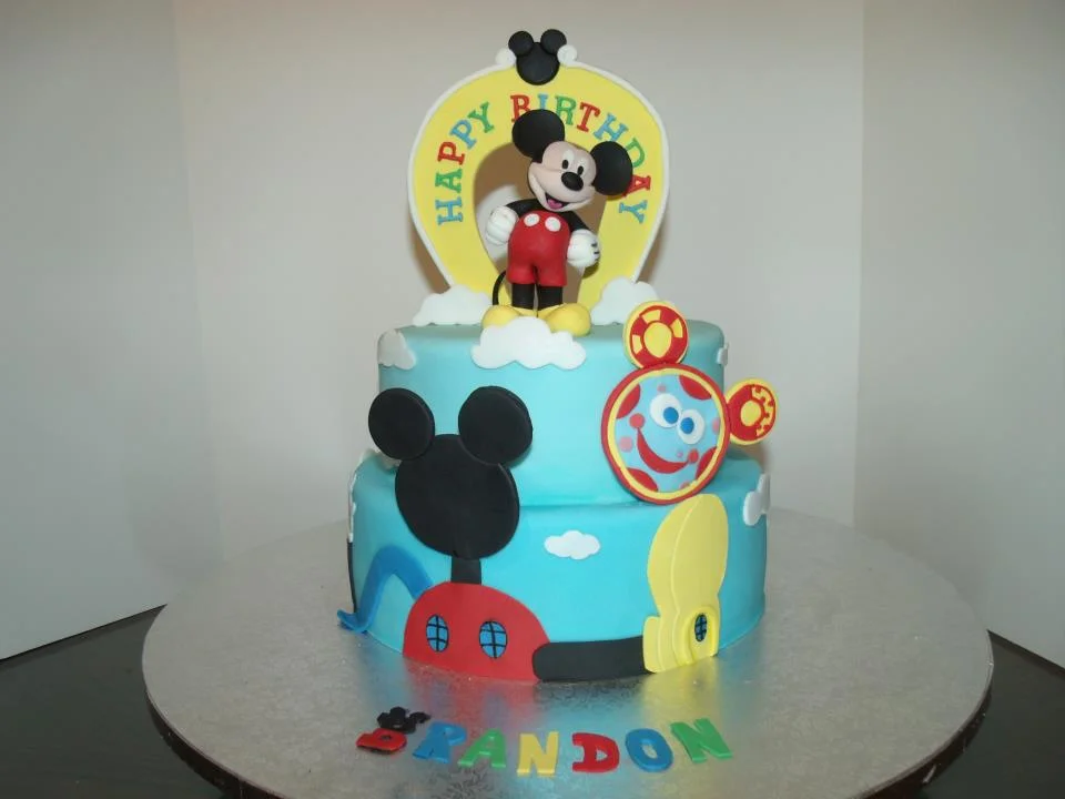 mickey mouse cake cupncake.jpg