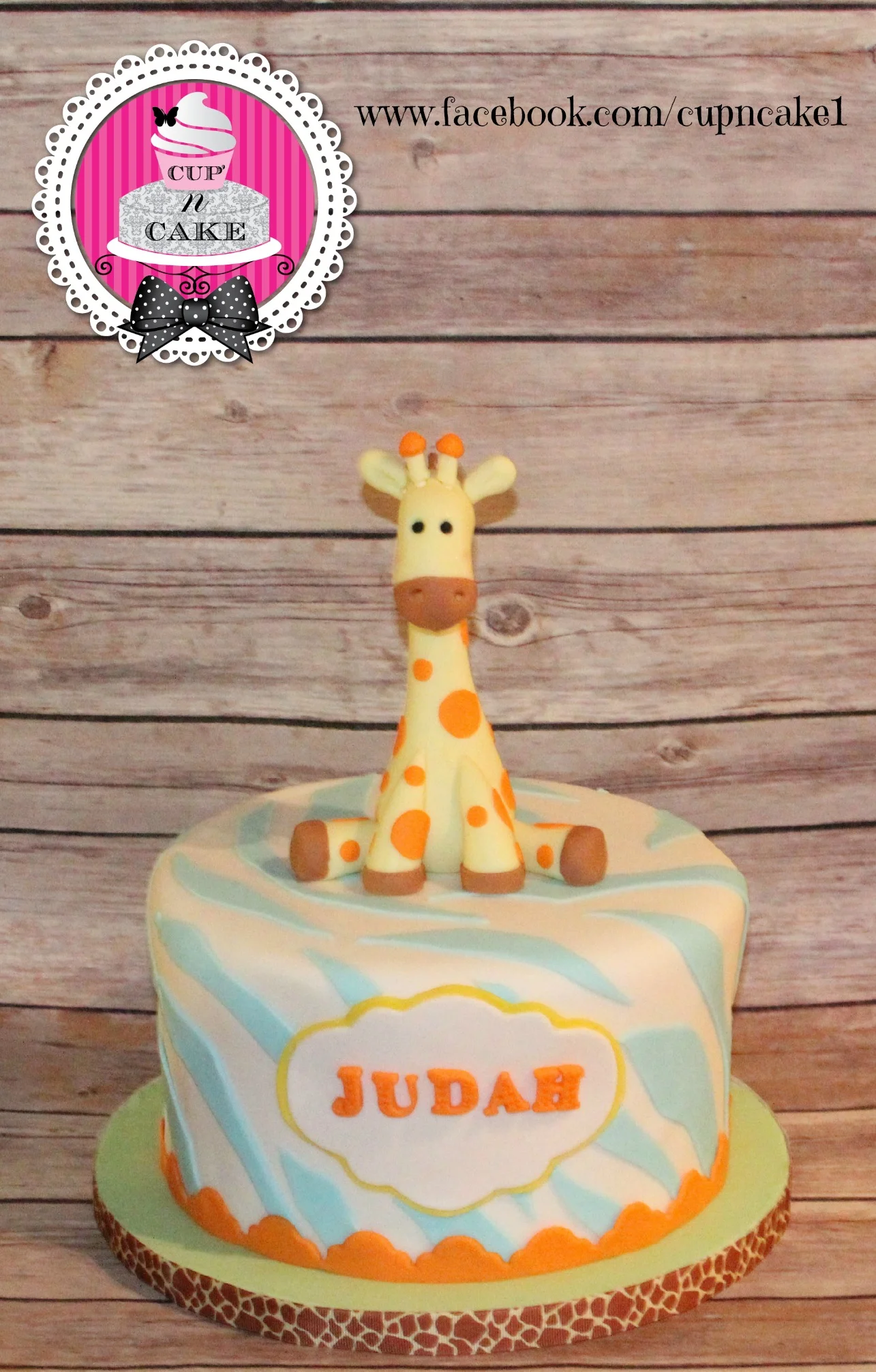 Giraffe safari cake.jpg