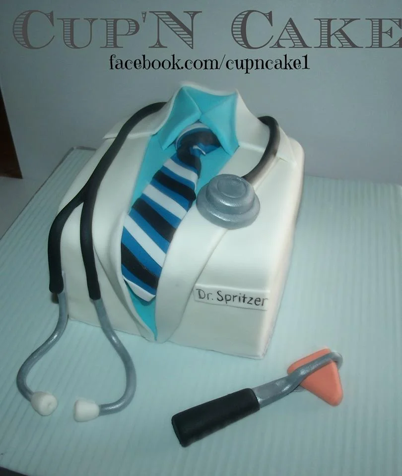 doctors coat cake.jpg