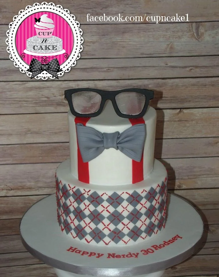 nerdy 30 cake.jpg