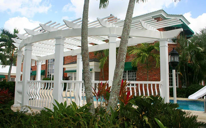 Trex Pergola 5.jpg