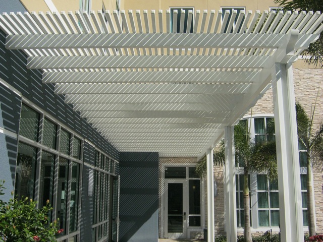 pergola_shade_st_petesbrug.jpeg