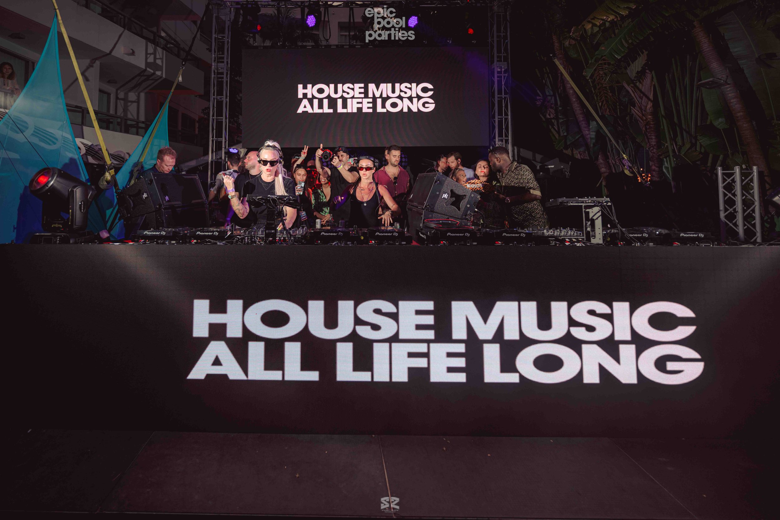 2023-03-23 Miami Music Week - Epic Pool Parties - Defected-1465.jpg