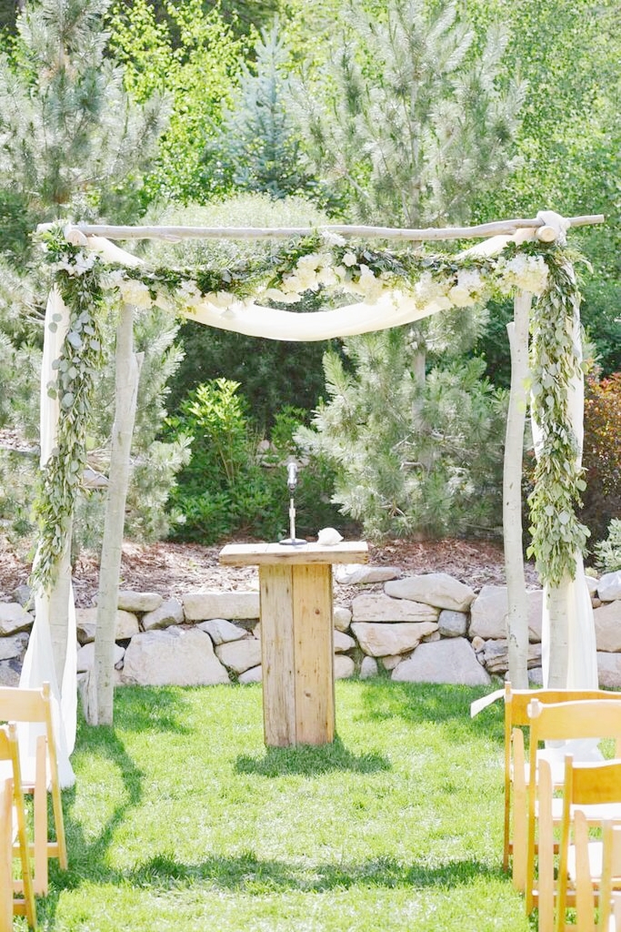 Sundance-wedding-flower-arch2.jpeg